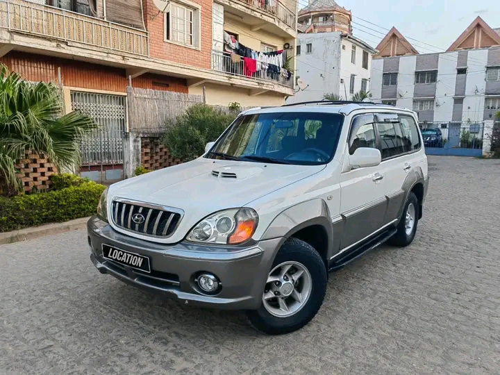 Hyundai Terracan - location voiture Antananarivo Madagascar